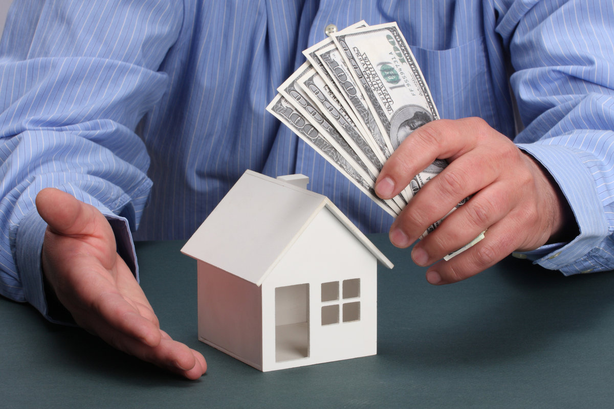 Продать квартиру с долгами по ЖКХ: долги по коммунальным платежам + практика, условия, основания