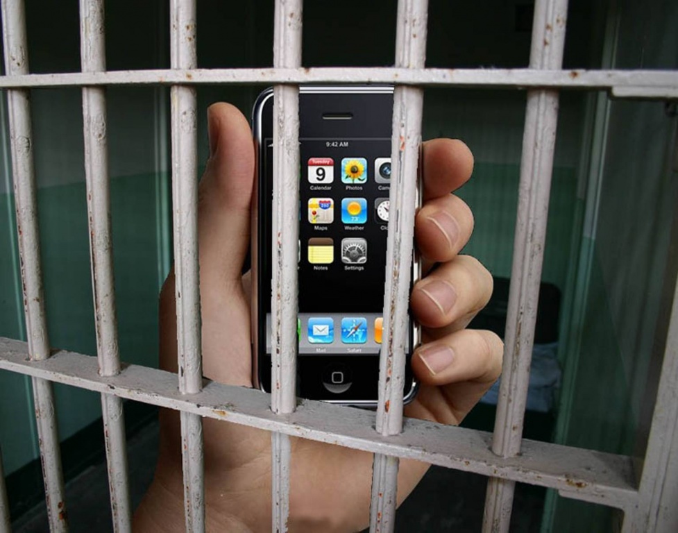 Телефон в тюрьме или зоне: запрет или разрешено пользоваться + сидящие, администрация, отзывы, практика