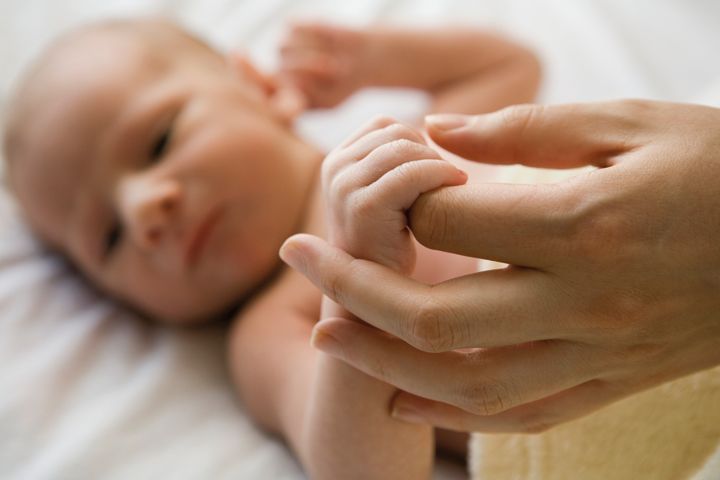 Отказ от новорожденного: В каких случаях мать может отказаться + куда необходимо обратиться