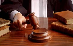 Адвокат нарушает закон и права подзащитного доверителя - ответственность и последствия