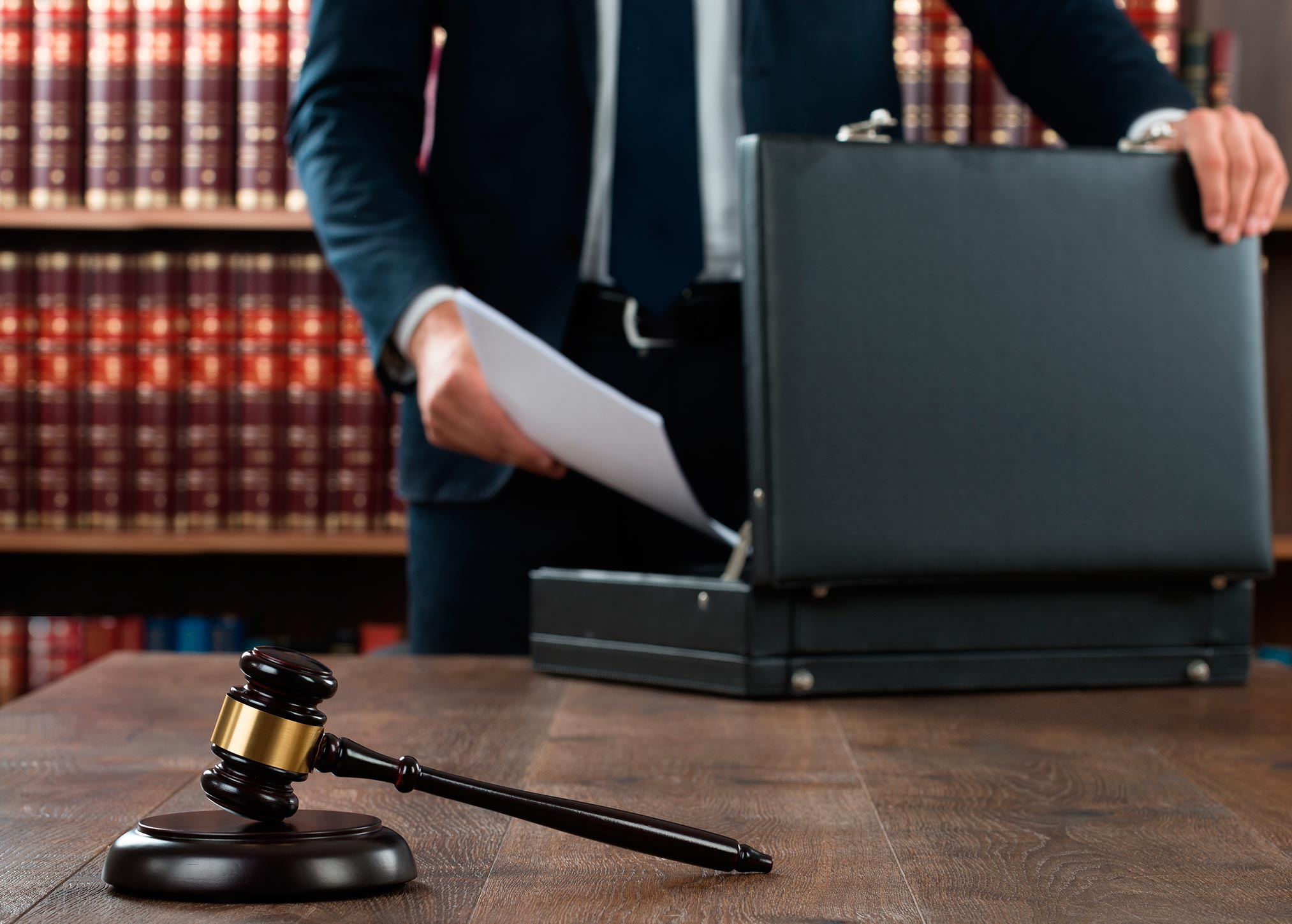 Адвокатские услуги по статье 158 &quot;кража&quot;: Как найти хорошего юриста + квалифицированная помощь