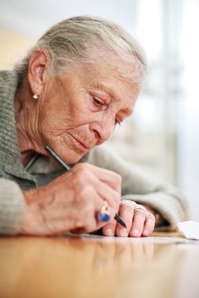 Какие требуются документы для оформления пенсии по возрасту (перечень)?